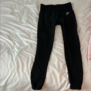 Women’s black Gym shark leggings small